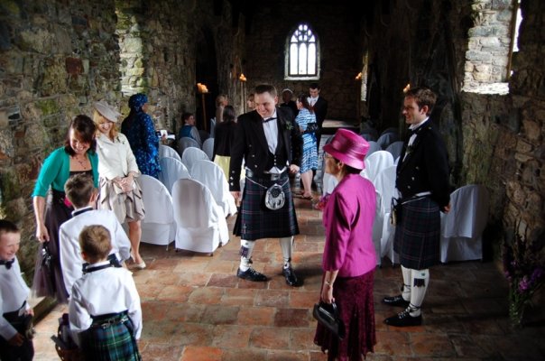 10399037_133021253161_1543445_n